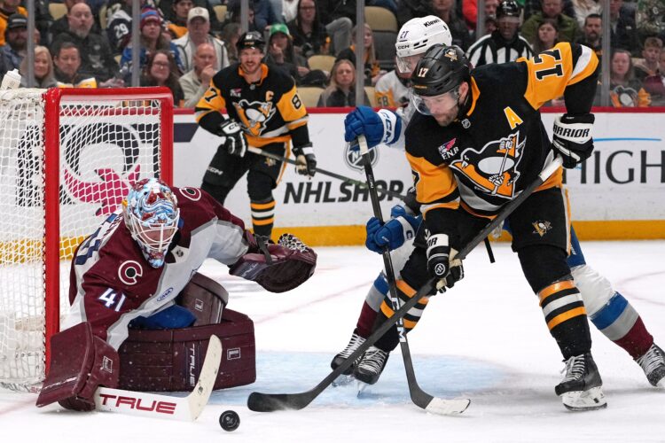 MacKinnon Scores NHL-Leading 46th Goal As Avalanche Cruise Past Wobbling Penguins 6-2